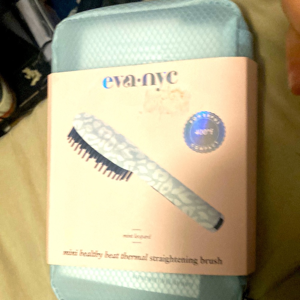 Heat thermal straightening brush